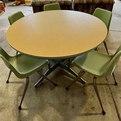 Vintage Table with Metal Base and Brunswick Green Fiberglass Chairs (5)