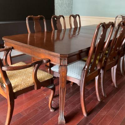 Vintage Ethan Allen Dining Room Table And Chairs