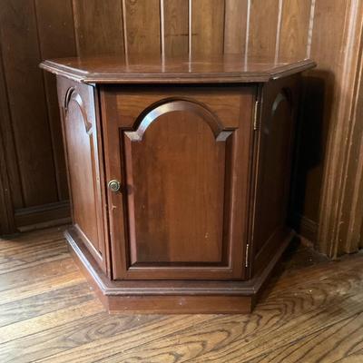 Ethan Allen Hexagon Shaped Side Table