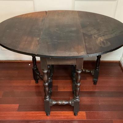 Oval Drop Leaf Table