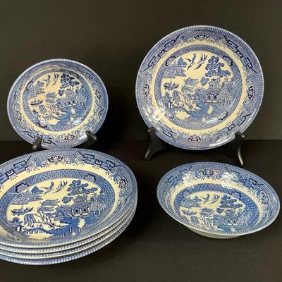 Churchill England Blue Willow Bowls
