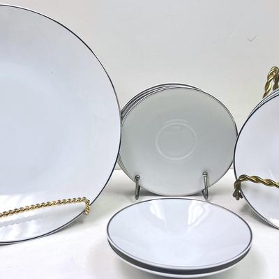 “Hohenberg” Porcelain Assortment #1