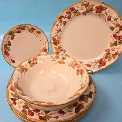 "Metlox" Autumn Berry Stoneware