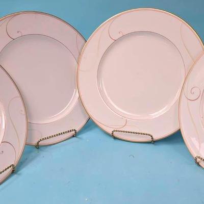 "Noritake" Golden Wave Fine Porcelain Plates