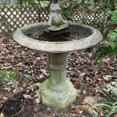 Concrete Birdbath 