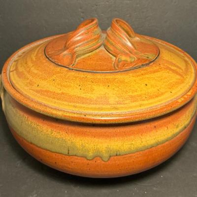 Large 16 Inch Stoneware Pottery Bowl w / Handled Lid 