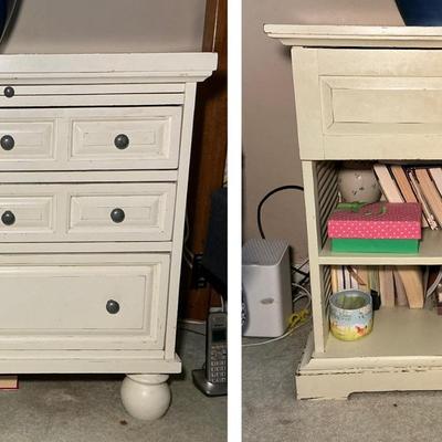 2 White Nightstands