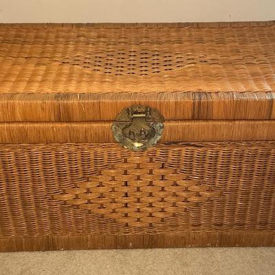 Wicker Blanket Chest