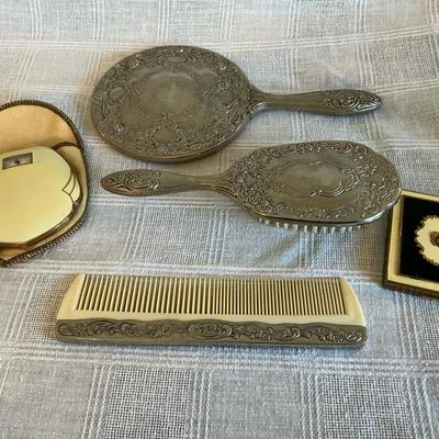 Vintage Vanity Set With Enameled Compacts 