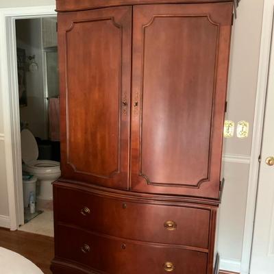 Pulaski Furniture 2pc Armoire (Part Of Matching Set)