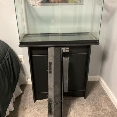 Aquarium With Stand And Oak Creek Reflector