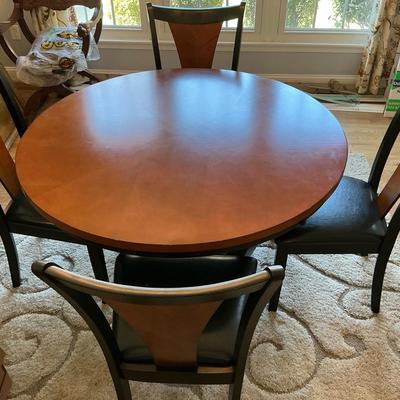 Coaster Fine Furniture 4” Round Dining Table And Chairs 