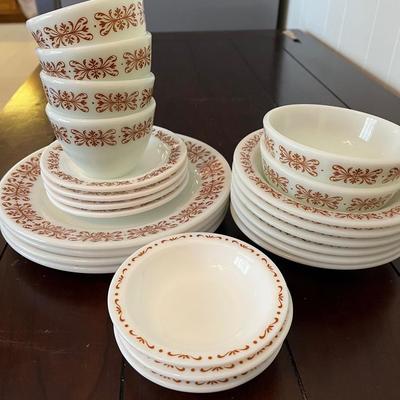 Vintage Pyrex Milk Glass Dish Set
