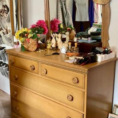Vintage dresser