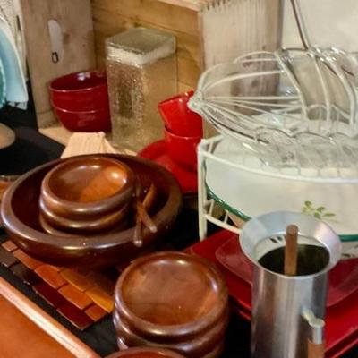 Serving dishes