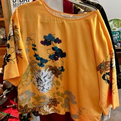 Lady’s tops