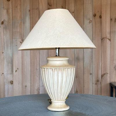 CERAMIC URN LAMP | Ceramic urn lamp Dimensions: h. 26 x dia. 9 in

