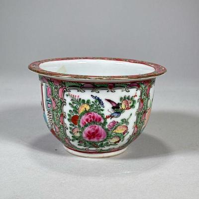 Chinese Small Planter | With famille rose decoration Dimensions: h. 3.5 x dia. 6 in

