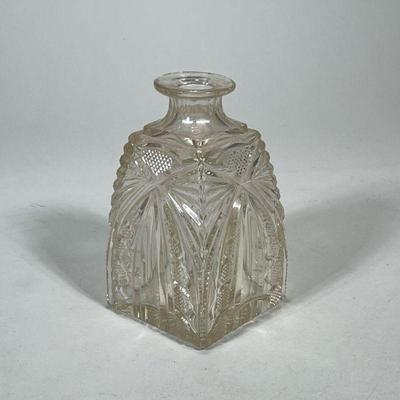 Cut Glass Decanter | Dimensions: h. 7 x w. 4 in
