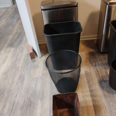 4 Trash Cans