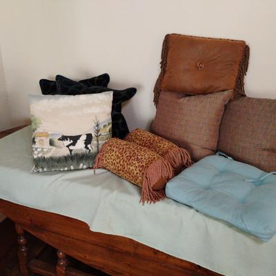 9 Pillows
