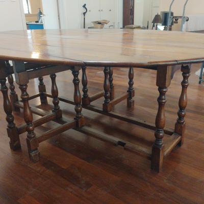 Oval Drop Leaf