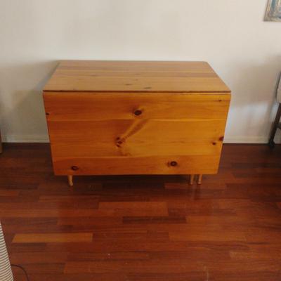 Pine Drop Leaf