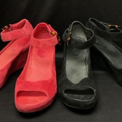 “Johnson & Murphy” Suede Wedge Sandals