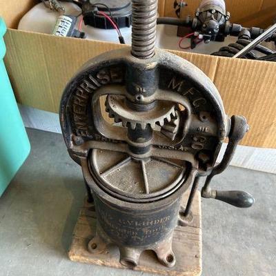 Estate sale photo