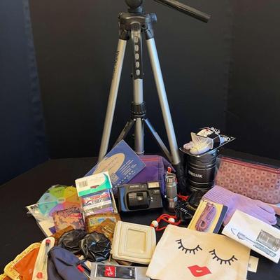 Vivita Tripod And Hytec Camera, Lots Of Wallets, Zero Dark Flashlight, & Eyeglass Cases
