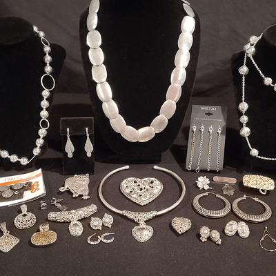 Silver Tone Jewelry 