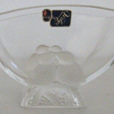 Verlys Frosted Bird Motif Vase 