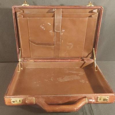 MID-CENTURY WOODEN OAK BRIEFCASE 