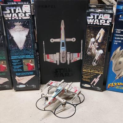 T-65 X-WING HIGH PERFORMANCE DRONE WITH FOUR STAR WARS CATAPULT GLIDERS