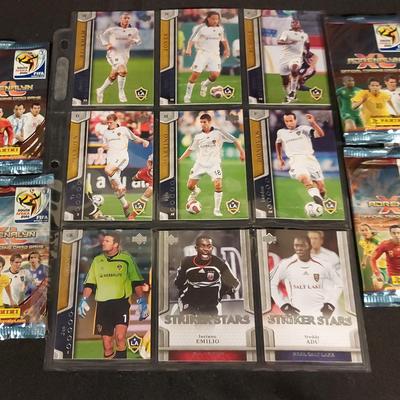 COLLECTION OF MLS SOCCER PLAYERS AND 2010 FIFA WORLD CUP TRADING CARDS