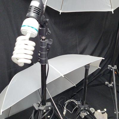 PROFESSIONAL LIGHTING FOR PHOTOGRAPHY LOT