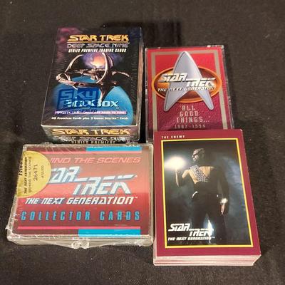 GREAT COLLECTION OF STAR TREK: THE NEXT GENERATION COLLECTOR CARDS
