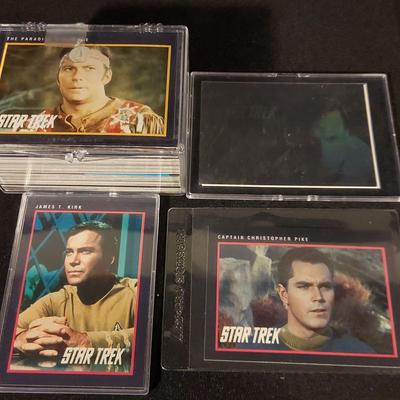 COLLECTION OF STAR TREK COLLECTIBLES CARDS