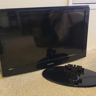 WORKING SAMSUNG 31" FLAT SCREEN TV