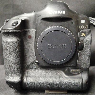 HEAVY DUTY CANON EOS-1 Ds CAMERA