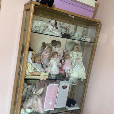 Vintage Doll Collection in Glass Display Case: Porcelain, Baby Dolls +	
