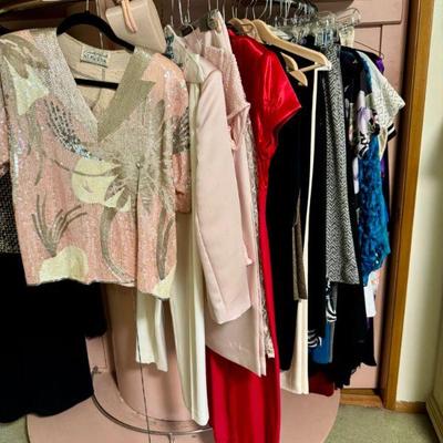 Vintage Women's Apparel: Chico’s, Jones NY, Tommy Bahama & More!	