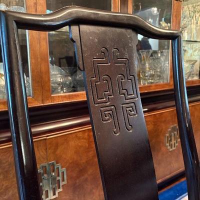 Dining set in excellent condition (Century) includes dining table, 8 dining chairs, sideboard, china cabinet