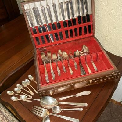 Rogers Silverplate Service For 12