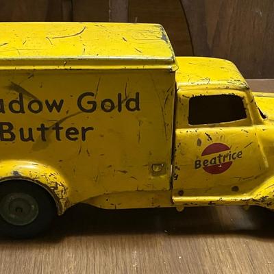 Metalcraft Meadow Gold Butter Truck 