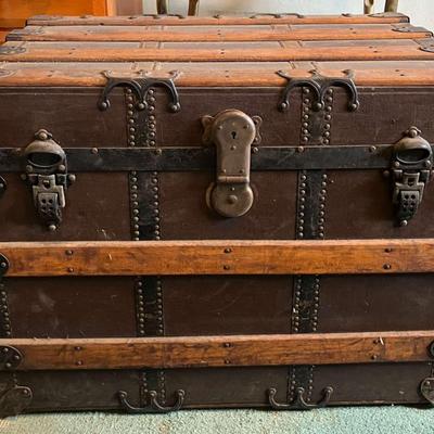 Antique BB&B Trunk Co. Pittsburgh Steamer Trunk