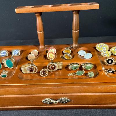 Vintage Cufflink & Tie Tac Collection along with the wooden gentlemen‘s jewelry box!