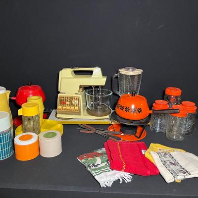 Groovy 70S Hostess Items! Retro Fondue, Oyster, Tang? - I Remember That!