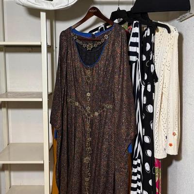 Renaissance Clothing - This One Is Nice! + More 