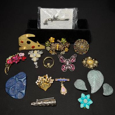Vintage Brooch Collection - Rhinestones, Enamel, and Pewter! 